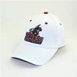   Amherst Minutemen UMass NCAA White 1 Fit Hat: Sports & Outdoors