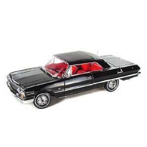   Replicarz W19865HB 1963 Chevrolet Impala Hard Top Black Toys & Games