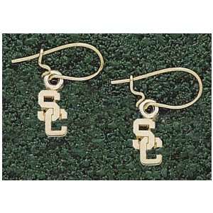   USC Trojans 10K Gold Team Font 7/16 Dangle Earrings: Sports & Outdoors