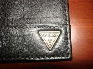 W222 NEW GUESS Black Leather Mens Trifold Wallet w/ID Window & Credit 