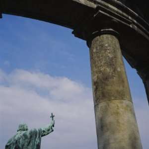  View of a Statue Near a Column, Statue of Bishop Gellert, Gellert 