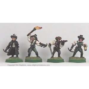    Vampire Wars Gothic Horror Transylvanian Mob 4 Toys & Games