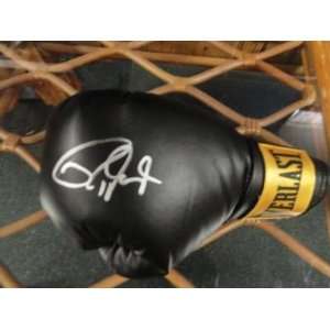   Signed Everlast Boxing Glove Rare Legend   Autographed Boxing Gloves