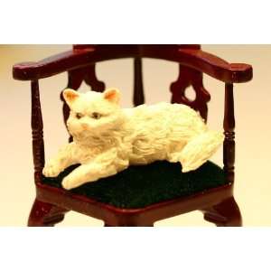  Dollhouse Miniature Lying White Persian Cat Toys & Games