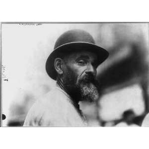   York City,N.Y.C.,man wearing hat,beard,1913,Judaism