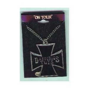  DANGEROUS TOYS     ROCK BAND   PEWTER NECKLACE 