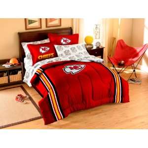   City Chiefs Embroidered Full/Twin Comforter Sets