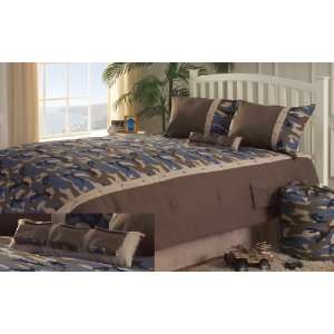   Attitudes Camouflage Full Size Comforter Set, 3 Piece: Home & Kitchen