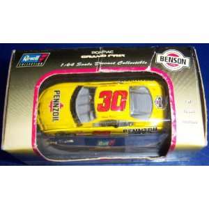   Revell #30 Rookie of the year Johnny Benson 1/64 scale Toys & Games