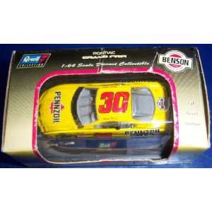   Revell #30 Rookie of the year Johnny Benson 1/64 scale: Toys & Games