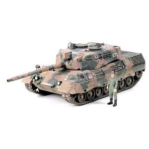  West German Leopard A4 Tank by Tamiya: Toys & Games