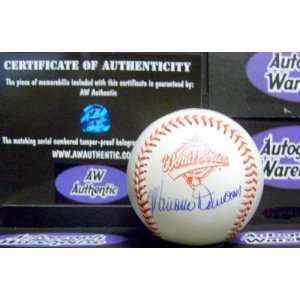 Mariano Duncan Signed Ball   1996 World Series   Autographed Baseballs