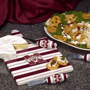   Mississippi State Bulldogs Cheese Cutting Board Set