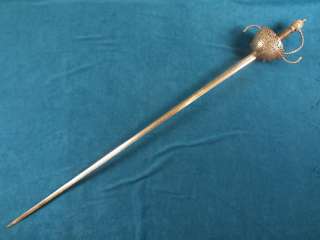   17th C. Spanish Italian Chiseled Cuphilt Rapier Sword Estoc Dagger