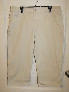 Womens MERONA Khaki Capri Pants Size 16  