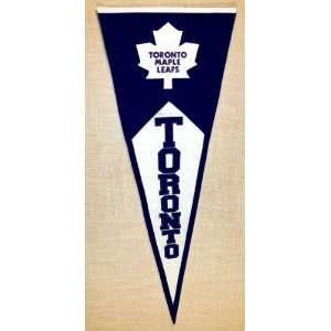  Toronto Maple Leafs Large Team Pennant: Sports & Outdoors