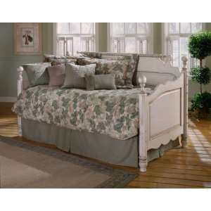  Hillsdale 1172 010 020 Wilshire Daybed   Antique White 