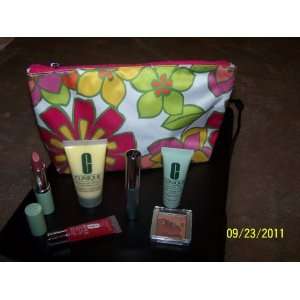  New Clinique 7 Piece Gift Set: Everything Else