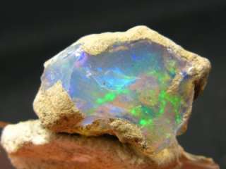 AWESOME GEM OPAL PIECE FROM AUSTRALIA   9.5 CARATS  