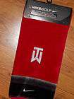 NWT one TIGER WOODS Nike Golf TOWEL with ring ~ red