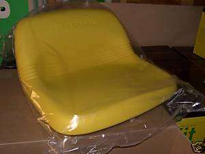 JOHN DEERE REPLACEMENT SEAT CUSHION AM117446 NEW IN BOX  