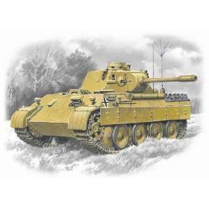   Panther WWII German Mobile Artillery OP Tank Kit: Toys & Games