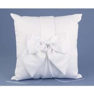 Classic Beauty White Ring Pillow