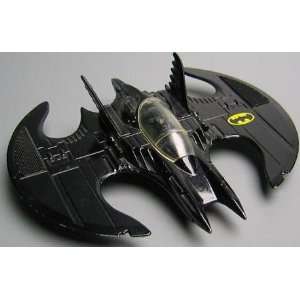  Ertl Batman Batwing 1:43 Scale Diecast: Toys & Games