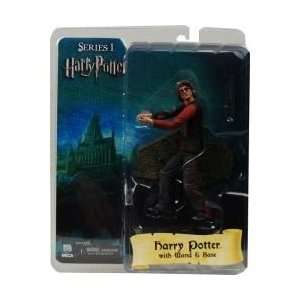  Harry Potter 7 Action Figure w/Wand and Base: Toys 