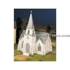  Bachmann O Scale Plasticville Cathedral Kit: Toys & Games