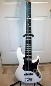 Fender American Deluxe Jazz Bass V 5 string  