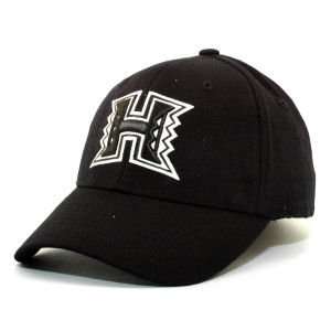  Hawaii Warriors NCAA Black/White Hat: Sports & Outdoors