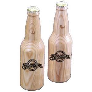  Milwaukee Brewers Wood Bottle Salt & Pepper Shaker Set 
