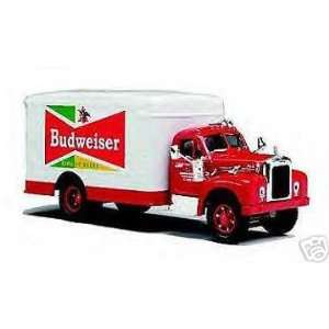  Corgi Budweiser Mack B Box Van: Toys & Games