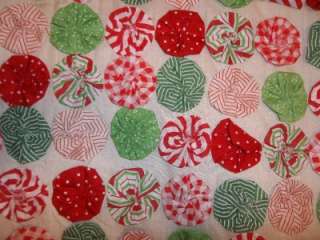 Vintage Feedsack Fabrics Handmade Peppermint Candy Swirl Yo Yo Quilt 