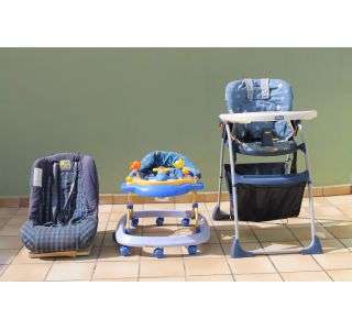 Cosas de bebé, andadora, trona y silla para coche. (12047787)    