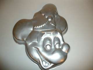   Mickey Mouse WILTON Metal Cake Pan Baking Mold Birthday   Head  