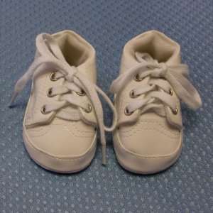    White/White Canvas Tennis Shoes 2011 Adora doll shoes Toys & Games