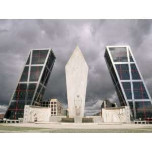 Kio Towers and Monument to the Discoverers at Castilla Square, Madrid 
